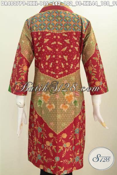 Ukuran all size (panjang100cm dan lebar 52cm), bermotif bstik csmpur menambah cantiknya dress. Dress Batik Warna Mewah Dengan Model Terkini Kerah Kotak ...