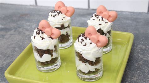 How To Make A Hello Kitty Brownie Parfait Kawaii Food Recipe