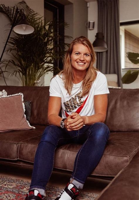 She competes primarily in the sprints, having previously participated in the heptathlon. Dafne Schippers beauty - Hot Athlete Babes