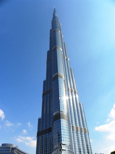 It even surpassed taiwan's taipei 101, which at 1,667 feet (508m) had held the. Travels - Ballroom Dancing - Amusement Parks: Burj Khalifa ...