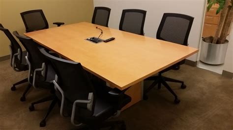 Whether you're moving to a new office or renovating your current one, buying used furniture can come in handy in several ways. Teknion Used Desk Chairs - Second Hand Office Chairs ...