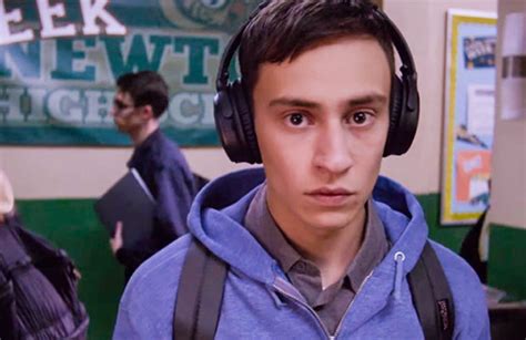 Atypical La Saison 2 Arrive Le 7 Septembre Sur Netflix Cinereflex