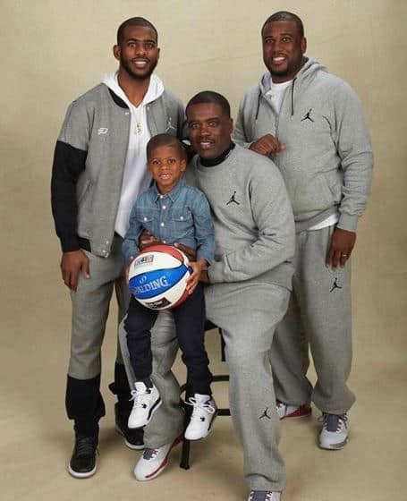 Christopher has got an attractive personality with body measurements chest 40 inches, biceps 17 inches, waist 34 inches. Chris Paul Bio: Contract, Stats, Net Worth & Wife - Players Bio