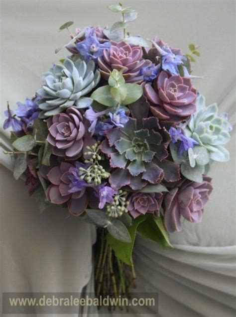 100 Stunning Bouquet Bridal Ideas With Purple Colors Succulent