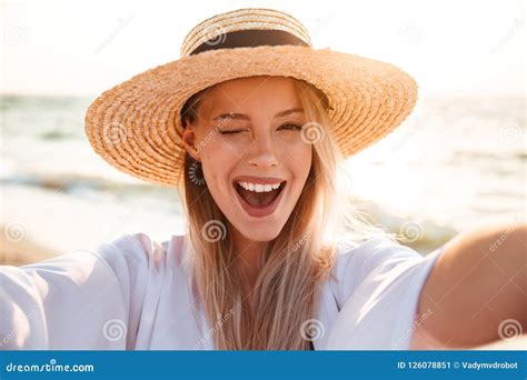 Portrait Of Lovely Pleased Blonde Woman 20s In Summer Straw Hat Stock Image Image Of Happy
