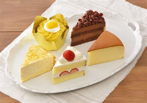 株式会社銀座コージーコーナー（ぎんざコージーコーナー、cozy corner co., ltd.）は、東京都中央区銀座に本店を置く、日本の洋菓子メーカー。 現在は、ロッテグループの一員となっている（下記 沿革欄等 参照）。 銀座コージーコーナー｜フロアガイド｜アリオ市原