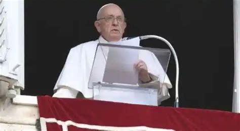 El Papa Francisco Ofrece Bendición Por La Paz Mundial Cmhw