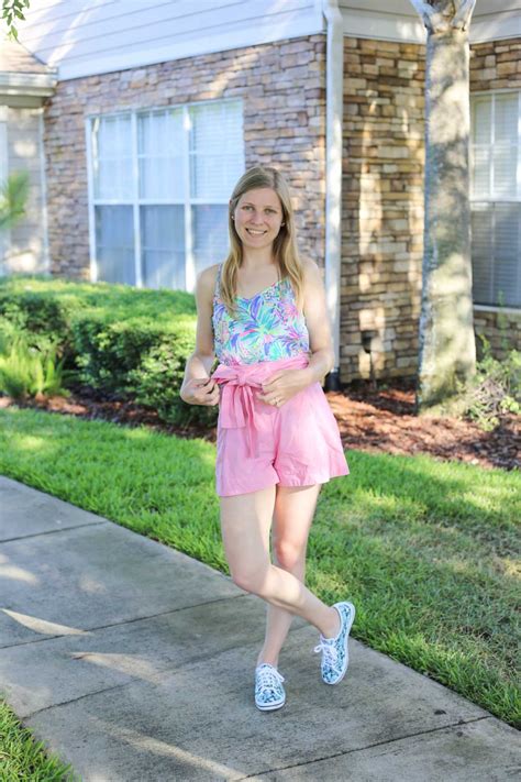 How To Wear Bright Pink Shorts Central Florida Chic