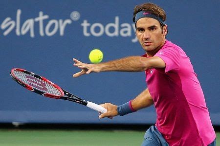 Roger efficiently played all types of shots and amazed the opponents with practical but not the fastest federer forehand technique. Roger Federer Height, Weight, Age, Wife, Children ...