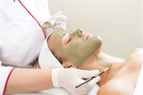 Process Cosmetic Mask Of Massage And Facials Stock Image Image Of Healing Girl 101497583