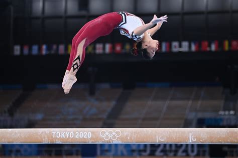 German Gymnast Kim Bui Wears A Unitard On Beam During Womens Tokyo Olympics Qualification