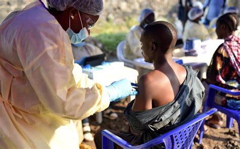 The johnson & johnson coronavirus vaccine is a single shot, making it especially useful in areas where it might be harder to administer two shots. Le vaccin Johnson & Johnson contre le virus Ebola est ...