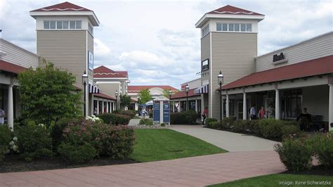 New Wrentham Outlets Set To Open For The Holidays Providence Business