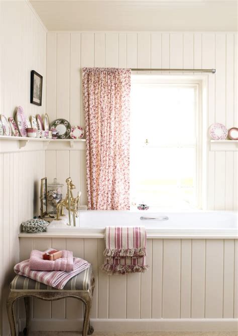 Five Ideas For A Romantic Bathroom The English Home