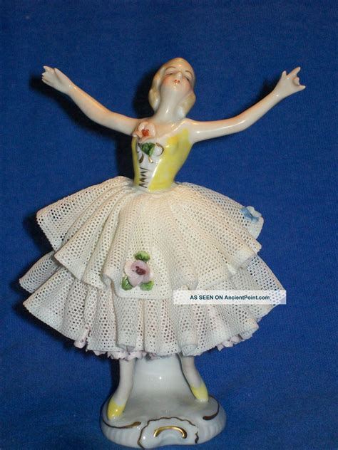 Antique German Porcelain Unterweissbach Dresden Lace Ballerina Dancer