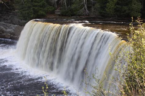 Michigan Exposures Tahquamenon Falls In April