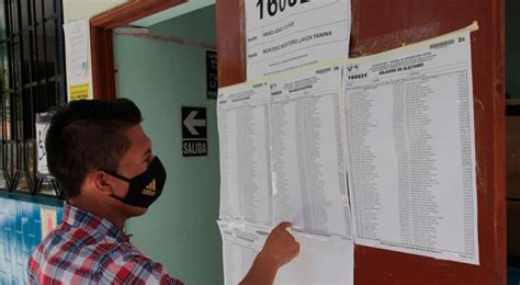 Peruanos elegirán hoy, domingo 11 de abril, a un nuevo presidente. Local de votacion ONPE consulta AQUI si eres miembro de ...