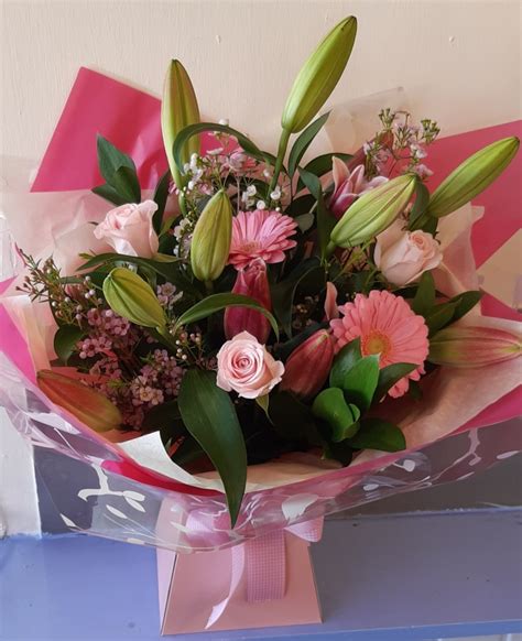 Pink Roses Gerbera And Lilies Bouquet Buy Online Or Call 01283 704804