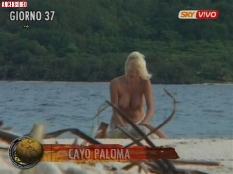 Naked Ela Weber In Lisola Dei Famosi