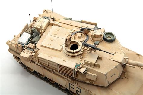 Tamiya M1A2 Abrams Operation Iraqi Freedom 1 35 Scale Plastic Model