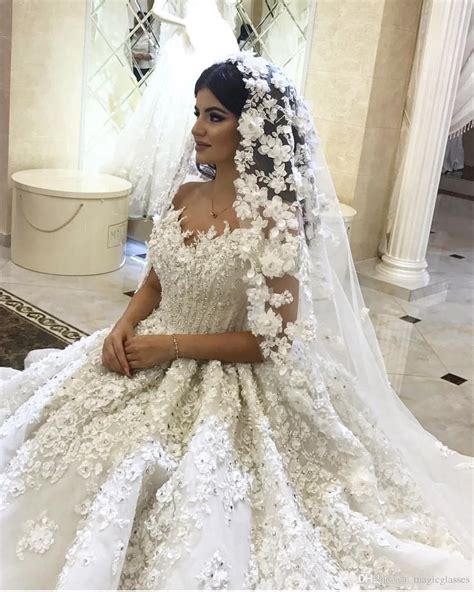 Luxurious Arabic Dubai Ball Gown Wedding Dresses 3d Flora Appliques