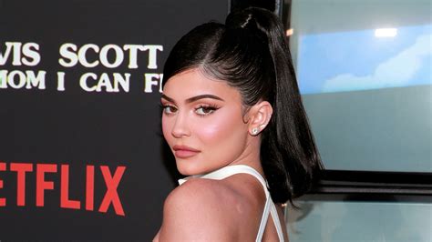 Kylie Jenner Says Her Natural Nails Might Be Here To Stay — See The