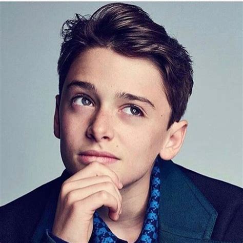 Noah Schnapp Biography Age Twin Height Net Worth And Pictures 360dopes