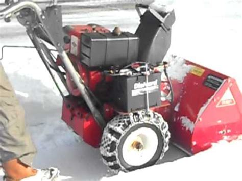 How to operate a snow blower: Toro 10 32 snowblower (moving snow part 1) - YouTube