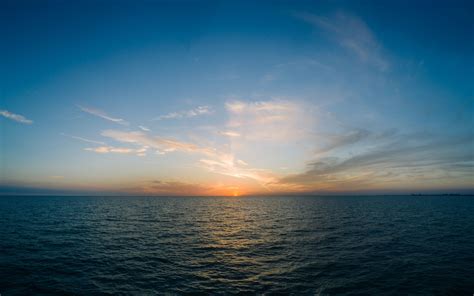 Download Wallpaper 3840x2400 Sea Horizon Sunset Clouds
