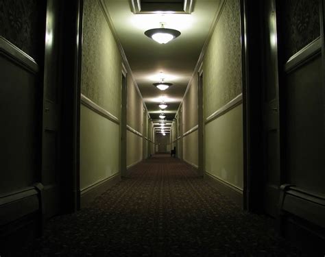 Stanley Hotel 4th Floor Friday The 13th November 2009 Haunted Hotel Haunted Places Hotel Hallway