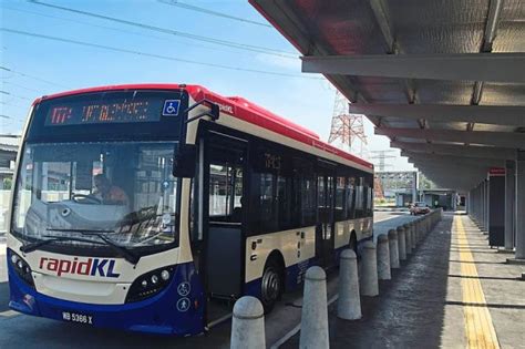 The kelana jaya light rail transit (lrt) line is operating from 6am this morning using a single track and supported by a free shuttle bus service. Feeder Bus Dilemma along LRT Lines | Market News ...