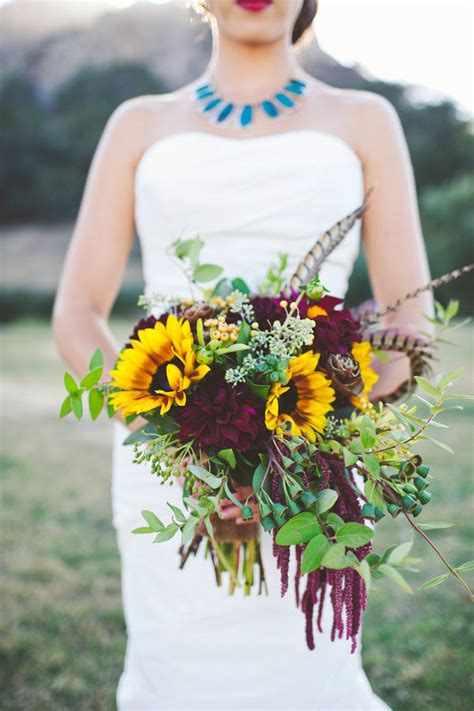 Warmth And Happiness 20 Perfect Sunflower Wedding Bouquet Ideas