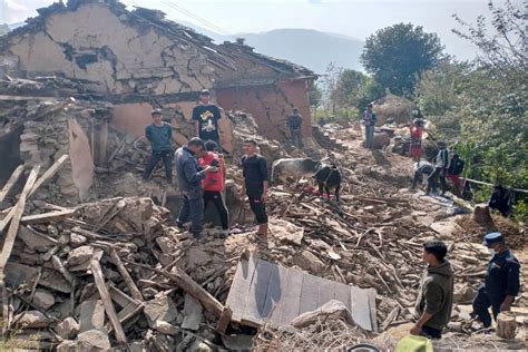 Six Dead As 6 6 Magnitude Earthquake Hits Nepal Tremors Felt In Delhi Ncr