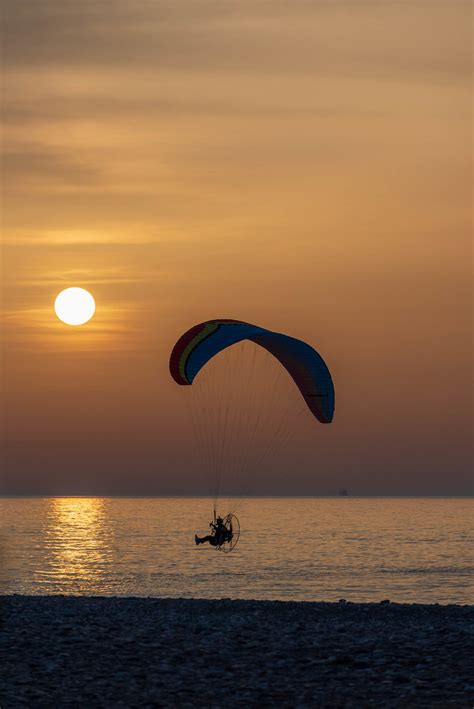 Paraglider Stanislav Tsybin Flickr