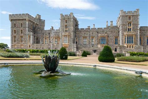 Queen Elizabeth Opens Some Of Windsor Castles Most Private Areas For