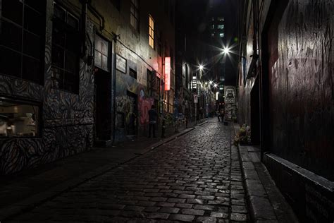 Dark Alley Hosier Lane At Night Nishan Flickr