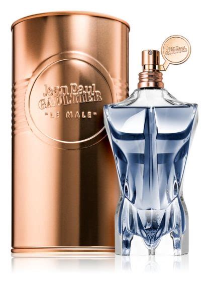 Le male essence de parfum opens with a delicate note of cardamom, which along with citruses leads to the heart of lavender and leather. Jean Paul Gaultier LE MALE ESSENCE DE PARFUM EDP/ 125ml ...