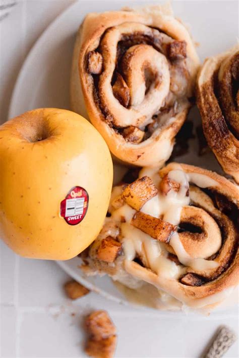 Cinnamon Rolls With Apple Pie Filling In Krista S Kitchen In Krista S Kitchen Delicious