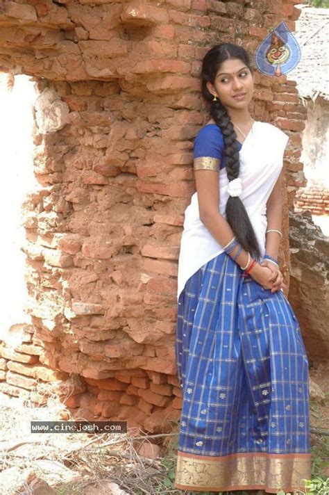 Tamil Actress Rama Stills Photo 18 Of 56