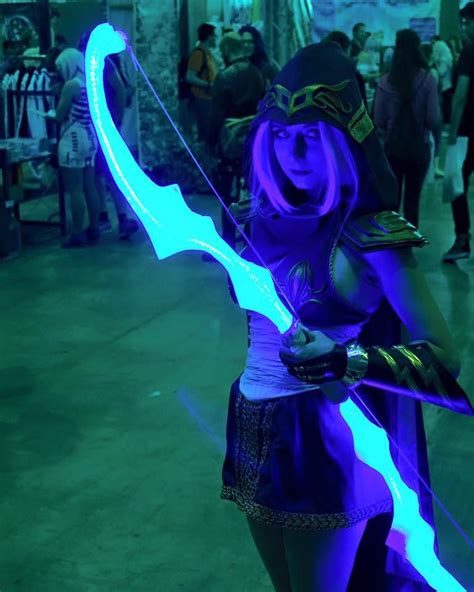 pin on ashe cosplay league of legends
