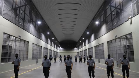 El Salvador Bets Safety On Incarceration Unveils New Prison Fox 5