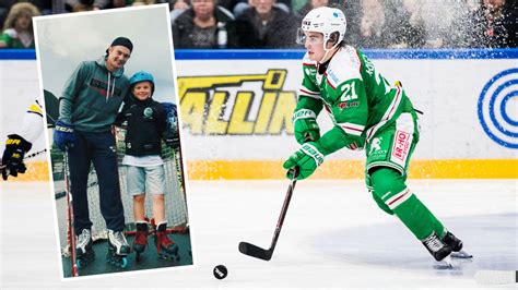 Höglander, 19, gjorde 41 matcher för rögle i shl den gångna säsongen. Från Bockträsk till JVM med landhockeyn som hjälp - "Har ...