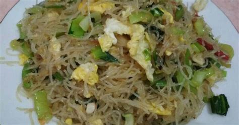Meskipun menu ini terlihat sederhana, namun bihun dapat disulap menjadi makanan yang istimewa. Resep Bihun Goreng Simple / Resep Bihun Jagung Goreng - Masak Apa Hari Ini? : Karakter bihun ...