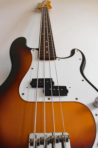Used Squier Mij Precision Bass Silver Series Sunburst 19912 Topshelf