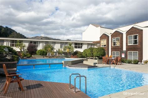 Mercure Resort Queenstown Pool Pictures And Reviews Tripadvisor