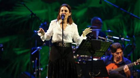 la cantante y actriz española mónica molina actuará en estambul trt español
