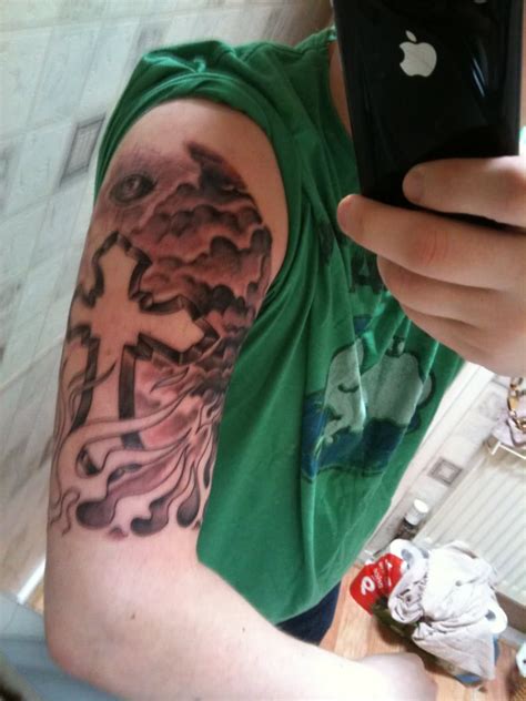 They can be featured in small or large size, depending upon the design of the tattoo as well as its placement on the body of the bearer. Cloud Tattoos Designs, Ideas and Meaning | Tattoos For You