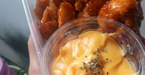 Bahkan, jika suhunya terlalu tinggi, sayap ayam menjadi gosong dan kering. 12.534 resep chicken wing enak dan sederhana - Cookpad
