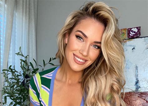 Golf Hottie Paige Spiranac Gave Fans A Look Down Her Blouse In The