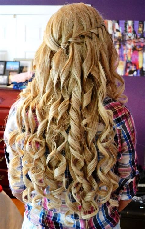 A wonderful style that can be used for any length of hair. 15 Homecoming Hairstyles for Long Hair To Glam Your Look ...